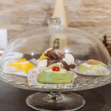 Il Tempo Ritrovato - Locazione Ad Uso Turistico Apartment Palermo Bagian luar foto