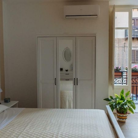 Il Tempo Ritrovato - Locazione Ad Uso Turistico Apartment Palermo Bagian luar foto