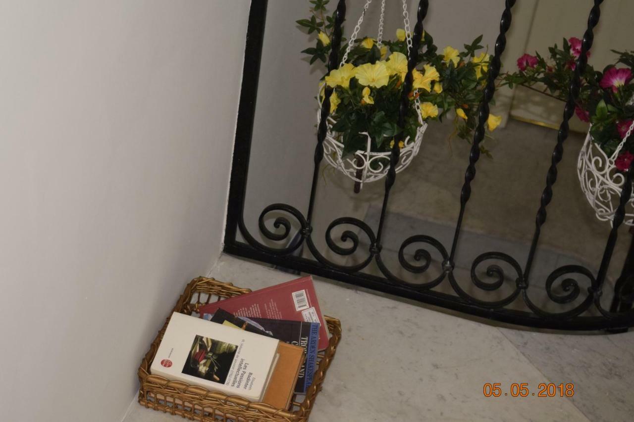 Il Tempo Ritrovato - Locazione Ad Uso Turistico Apartment Palermo Bagian luar foto